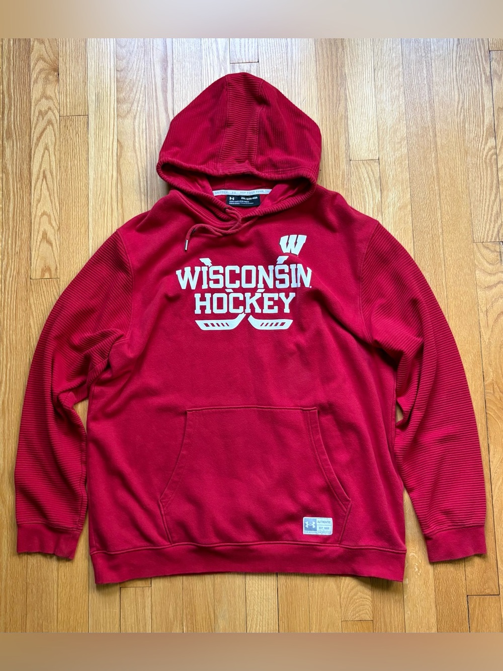 Wisconsin Hockey Under Armour Men’s Hoodie Sweatshirt 2XL Red White Badgers